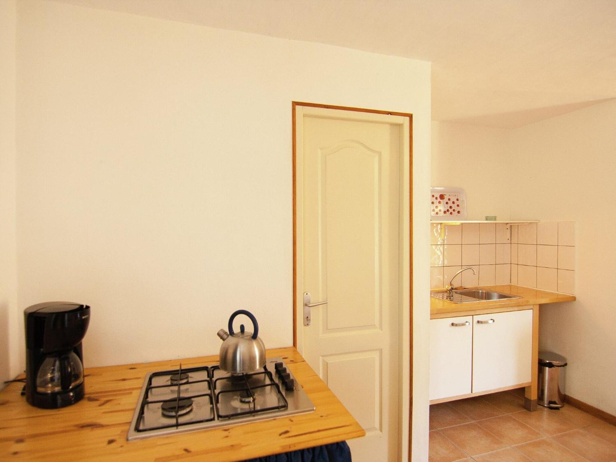 Appealing Apartment In Vezac With Swimming Pool Beynac-et-Cazenac Eksteriør billede
